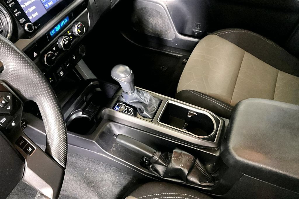 Used 2021 Toyota Tacoma TRD Sport w/ Technology Package RWD image 13