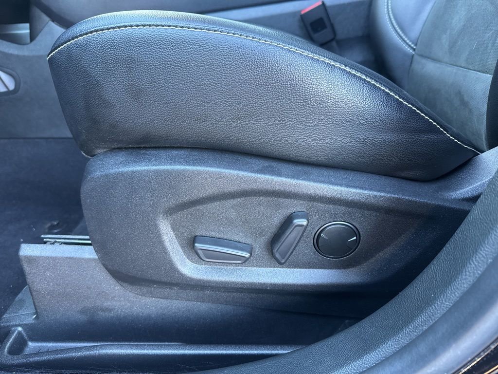 Certified 2023 Ford Edge ST w/ Equipment Group 401A image 28