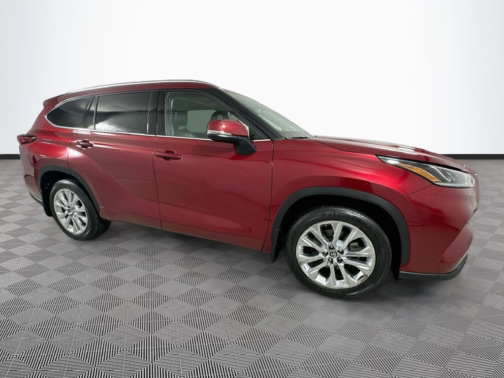 Used 2021 Toyota Highlander Limited AWD/4WD image 11