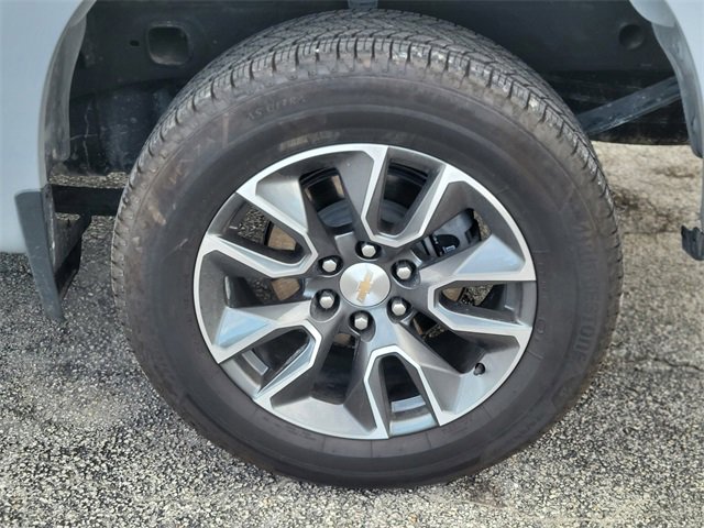 Used 2024 Chevrolet Silverado 1500 LT w/ Convenience Package II image 7