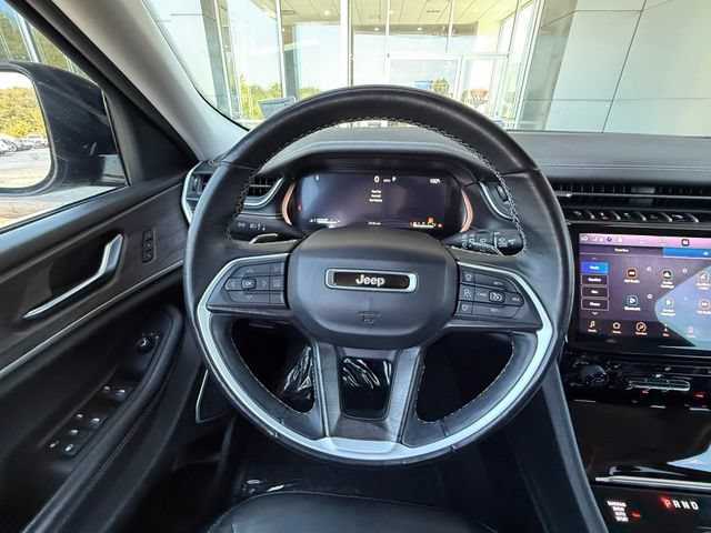 Used 2021 Jeep Grand Cherokee L Limited AWD/4WD image 25
