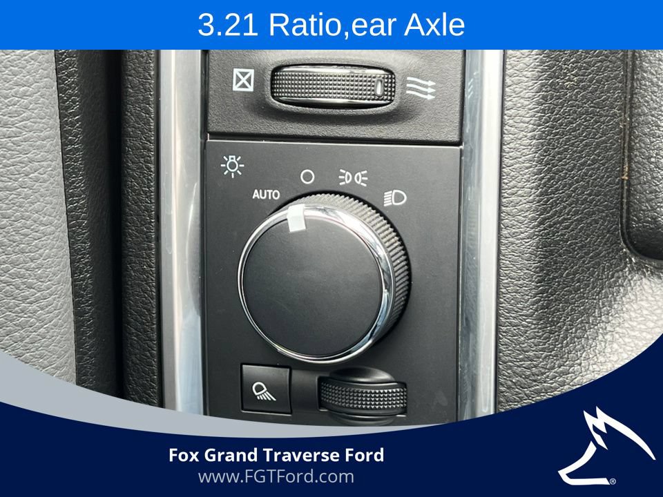 Used 2024 RAM 1500 Classic SLT AWD/4WD image 16