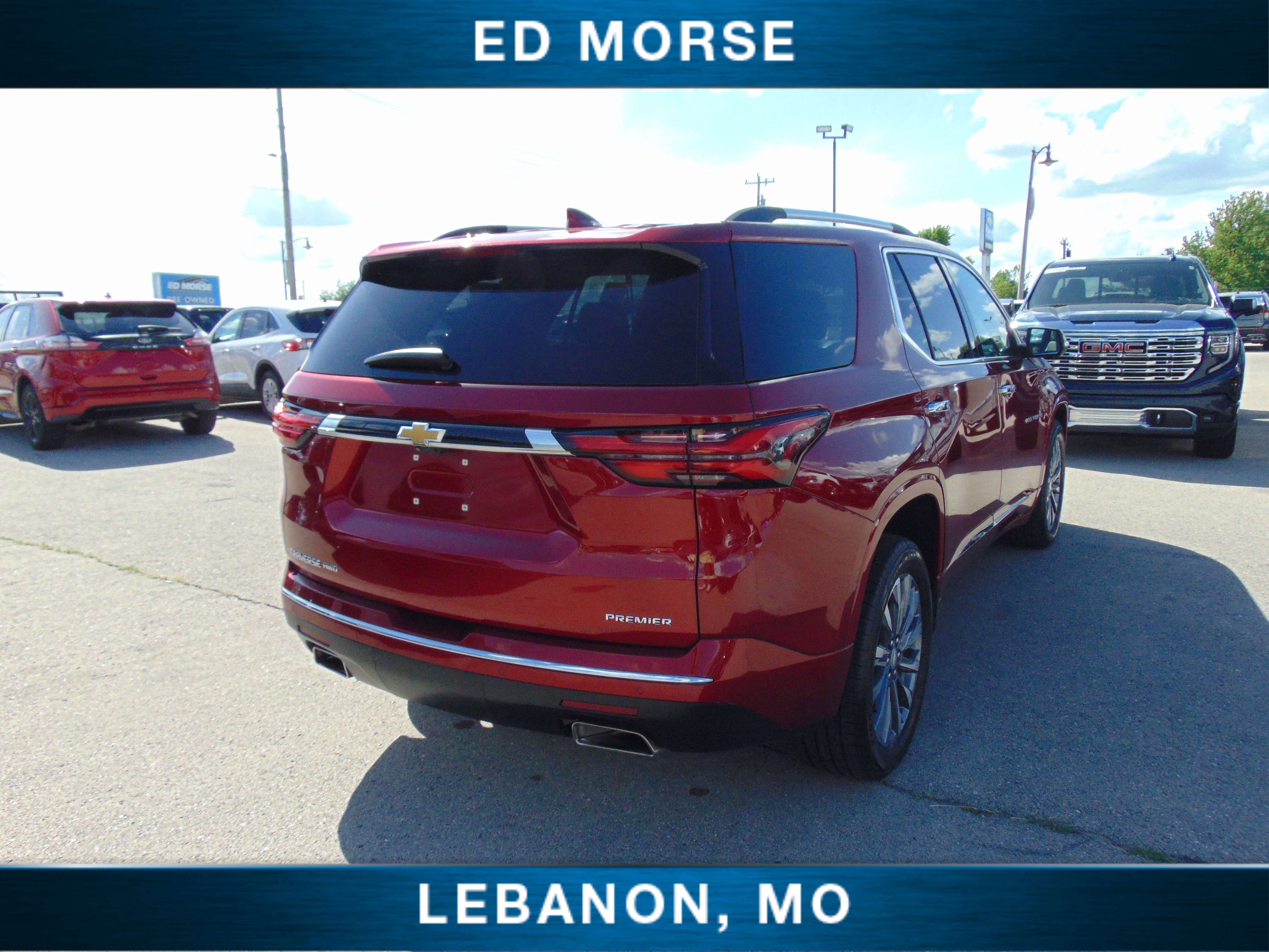 Used 2023 Chevrolet Traverse Premier w/ LPO, Floor Liner Package AWD/4WD image 6