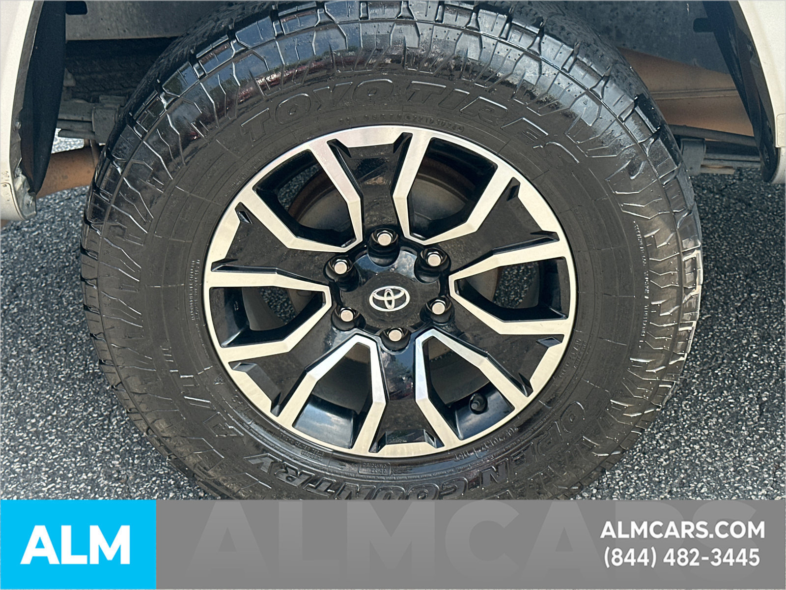 Used 2022 Toyota Tacoma TRD Sport w/ TRD Premium Sport Package AWD/4WD image 20