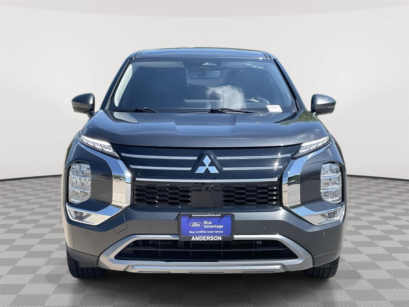 Used 2025 Mitsubishi Outlander SE FWD image 4
