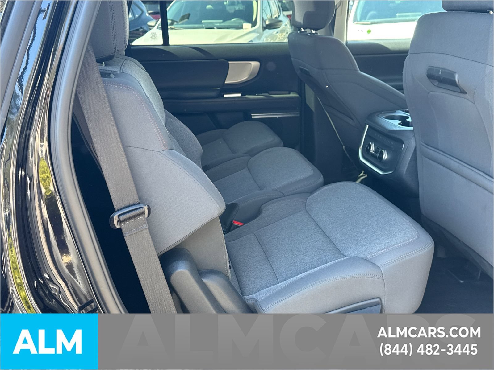 Certified 2025 Ford Expedition Active AWD/4WD image 18