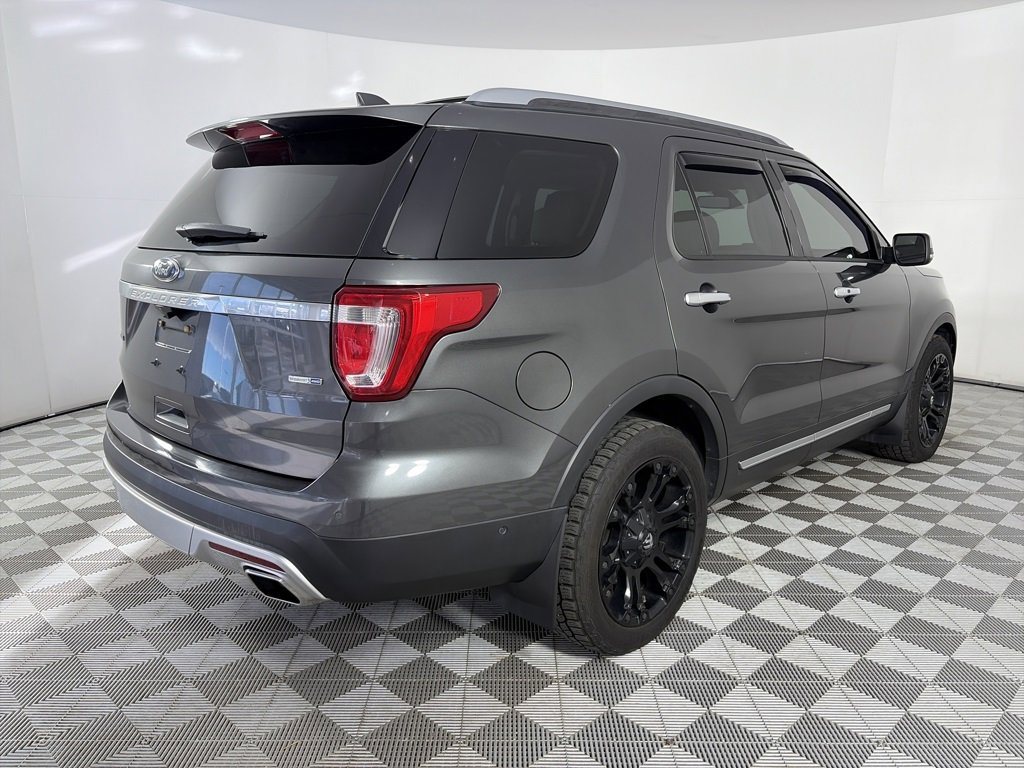 Certified 2017 Ford Explorer Platinum image 7