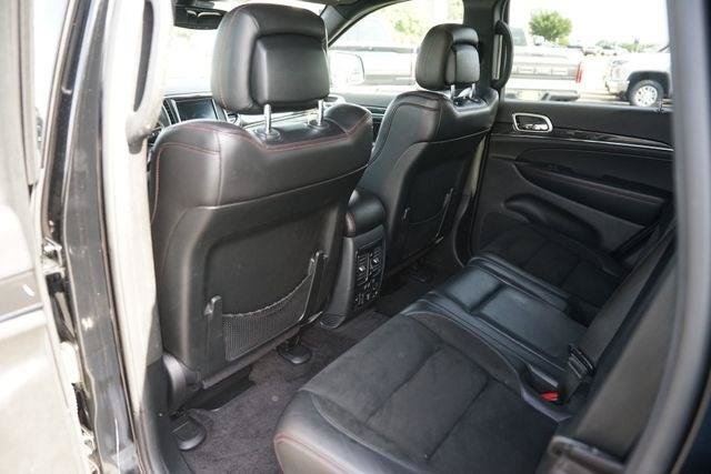 Used 2018 Jeep Grand Cherokee Trailhawk AWD/4WD image 11