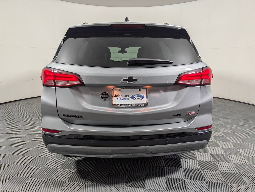 Used 2024 Chevrolet Equinox RS w/ RS Leather Package AWD/4WD image 5