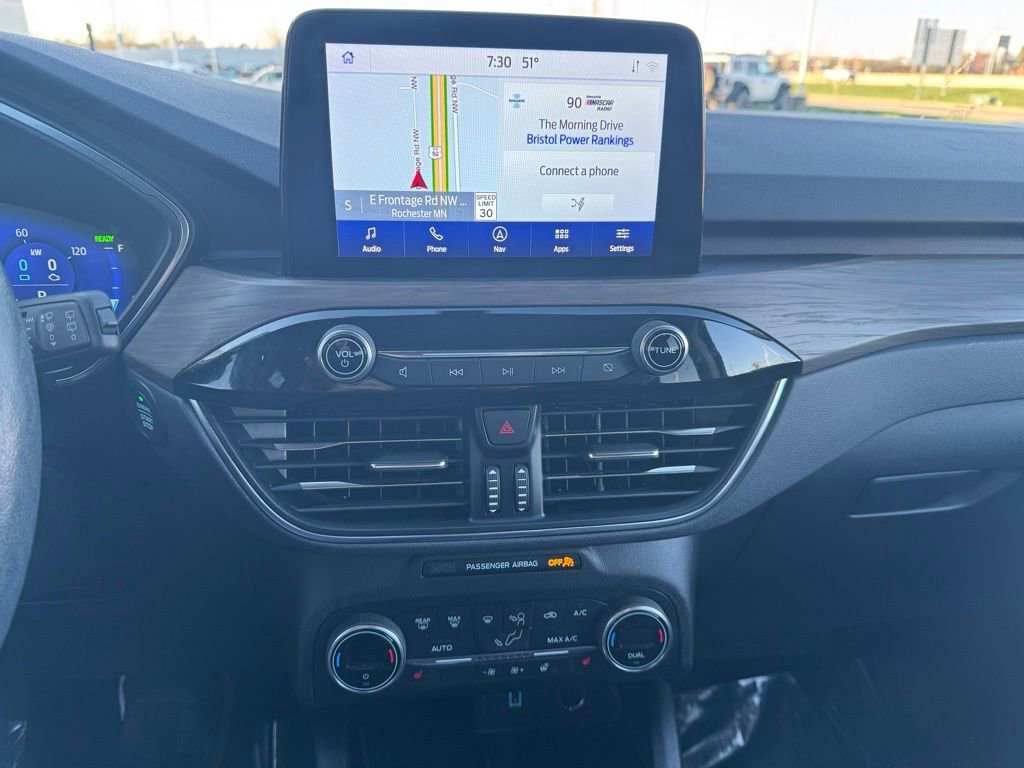 Certified 2020 Ford Escape Titanium AWD/4WD image 19