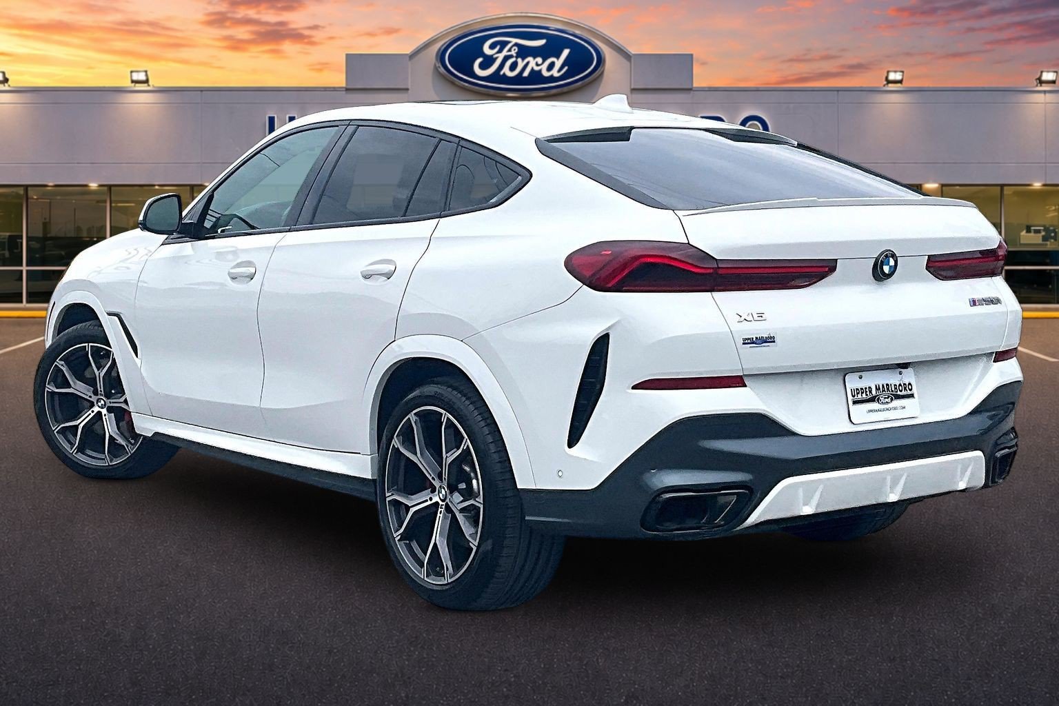 Used 2023 BMW X6 M50i w/ Executive Package AWD/4WD image 2