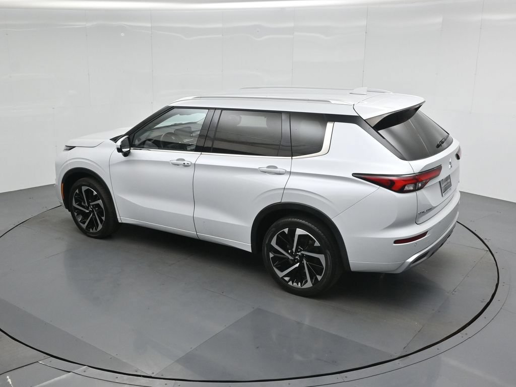 Used 2024 Mitsubishi Outlander SEL FWD image 40