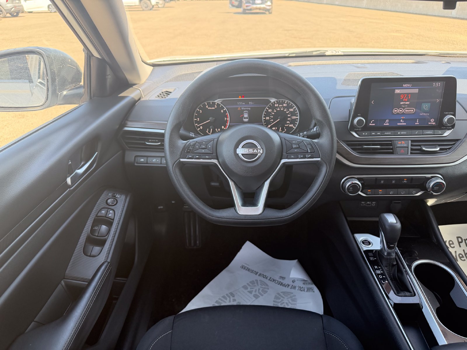 Used 2024 Nissan Altima 2.5 SV FWD image 17