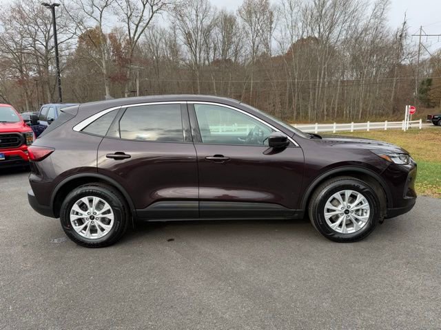 Certified 2023 Ford Escape Active w/ Tech Pack #2 AWD/4WD image 2