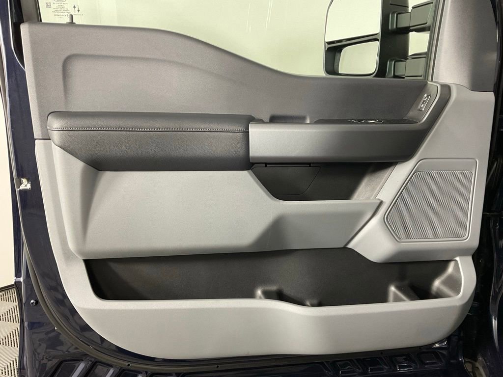 Certified 2025 Ford F250 XLT image 12