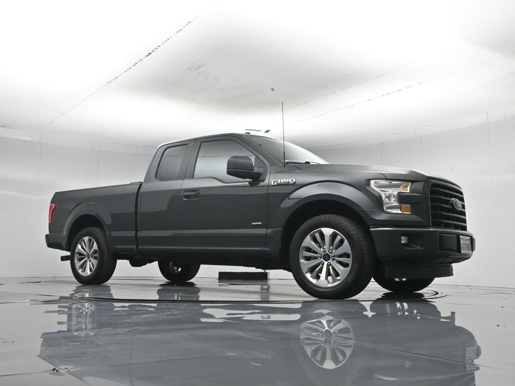 Certified 2017 Ford F150 XL w/ Equipment Group 101A Mid RWD image 4
