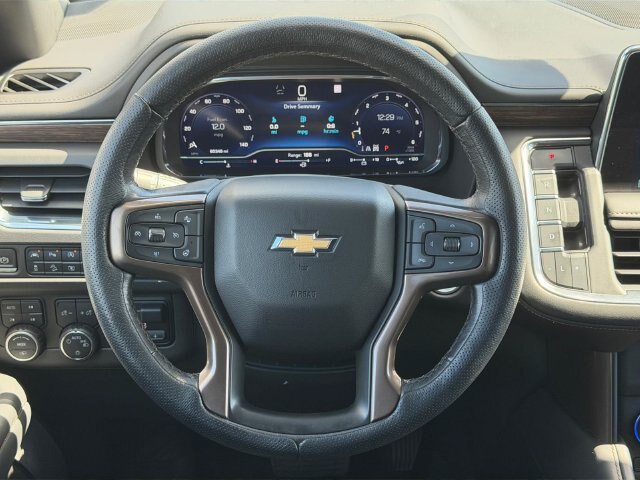 Used 2022 Chevrolet Tahoe High Country AWD/4WD image 16