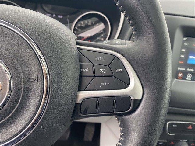 Used 2019 Jeep Compass Latitude FWD image 21
