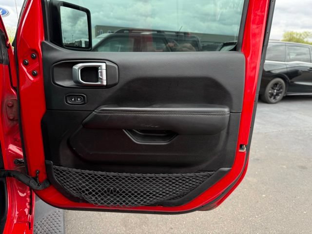 Used 2021 Jeep Wrangler Unlimited Sahara w/ Uconnect 4C Nav & Sound Group AWD/4WD image 19