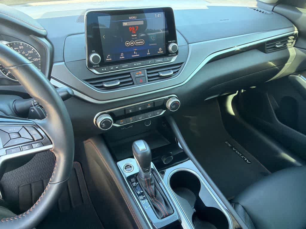 Used 2024 Nissan Altima 2.5 SR FWD image 25