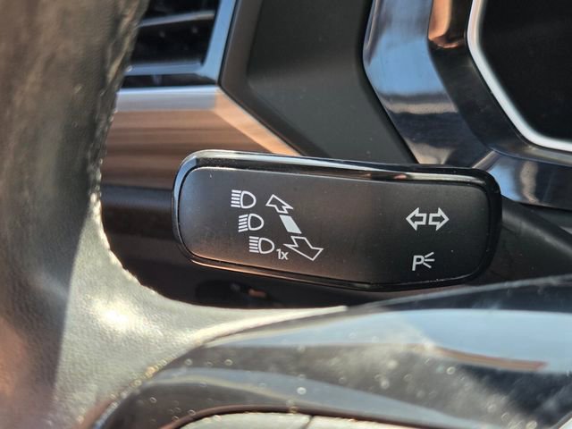 Used 2020 Volkswagen Jetta SEL image 30