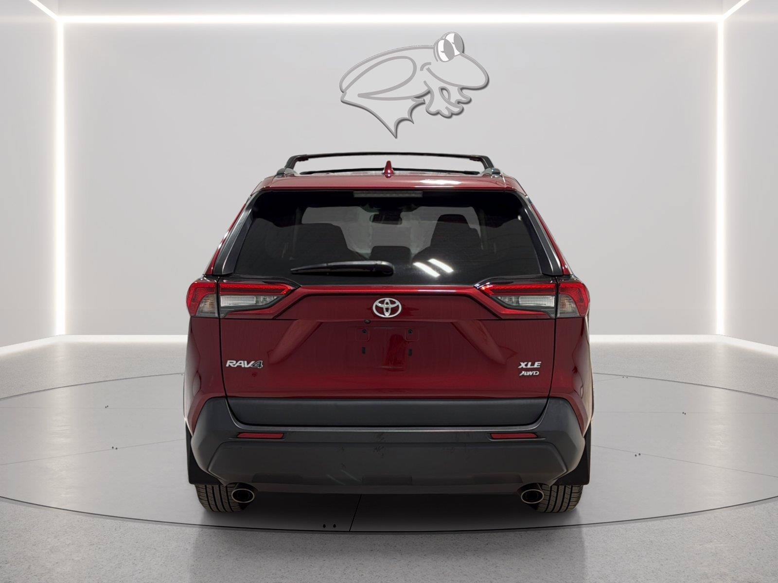 Used 2023 Toyota RAV4 XLE w/ Convenience Package AWD/4WD image 4