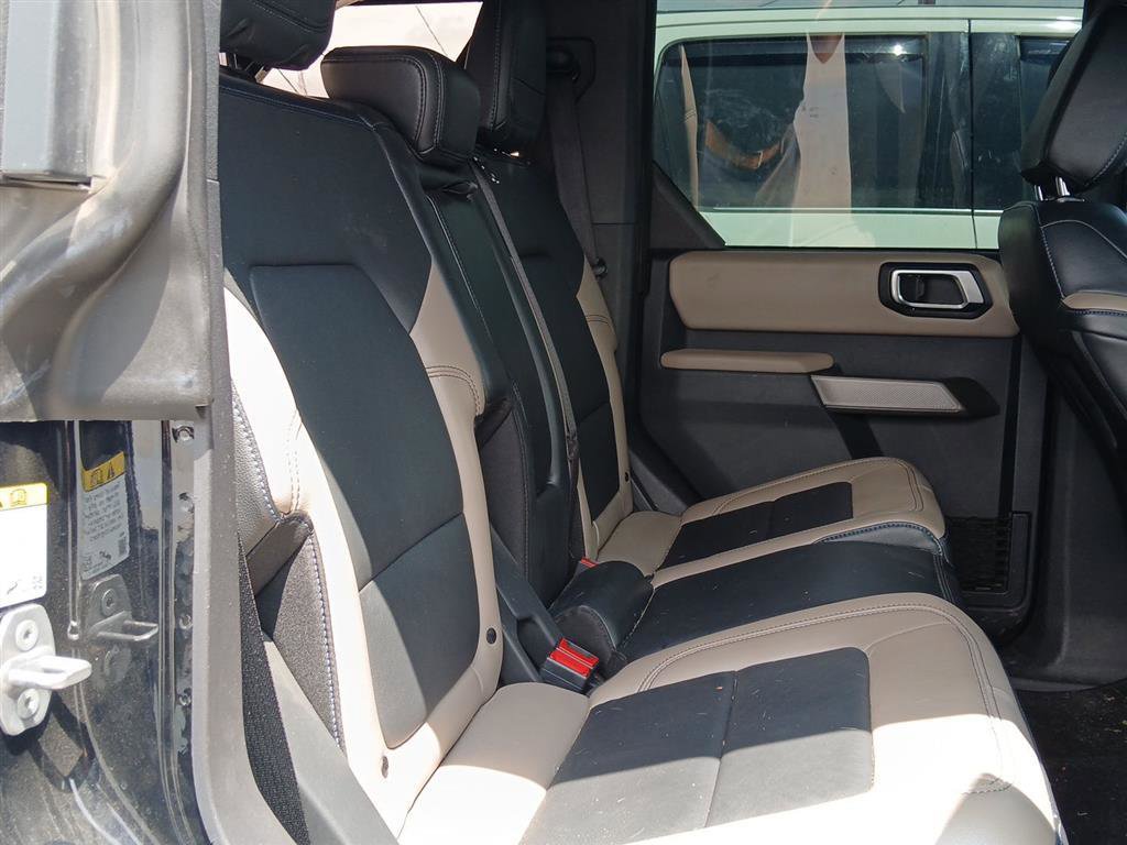 Certified 2022 Ford Bronco Wildtrak AWD/4WD image 17