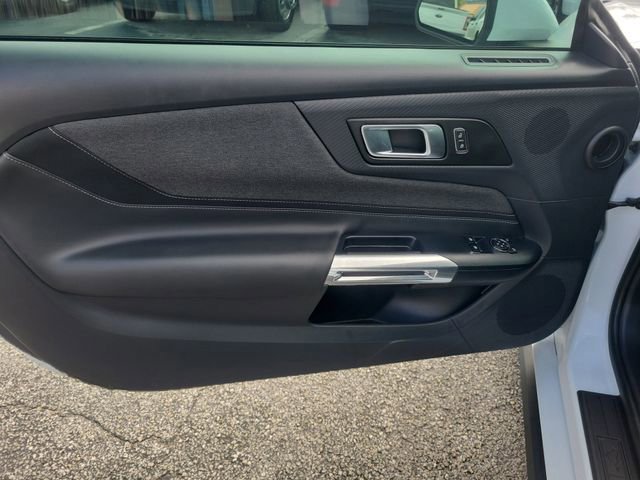 Certified 2025 Ford Mustang Coupe image 12