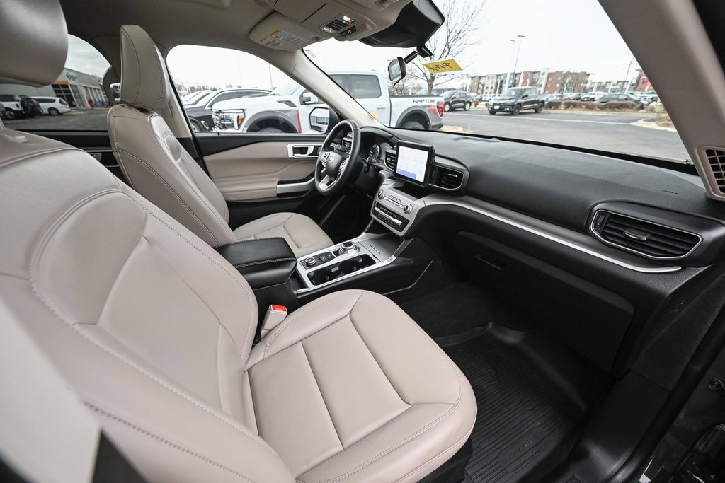 Certified 2023 Ford Explorer XLT w/ Equipment Group 202A image 25