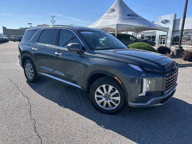 Used 2025 Hyundai Palisade SEL FWD image 2