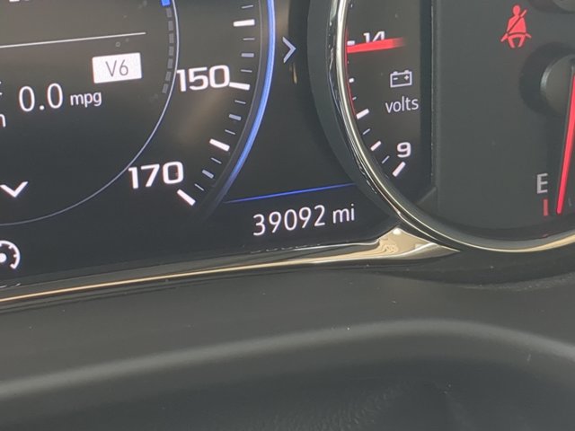 Used 2022 GMC Acadia Denali w/ Trailering Package FWD image 17
