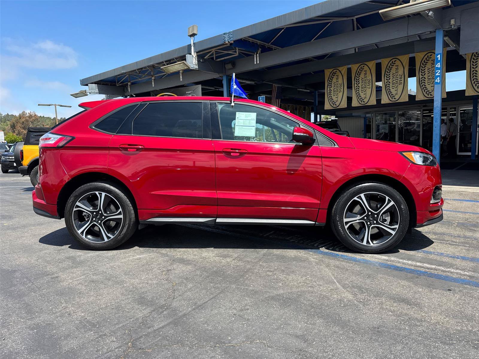 Certified 2023 Ford Edge ST AWD/4WD image 7