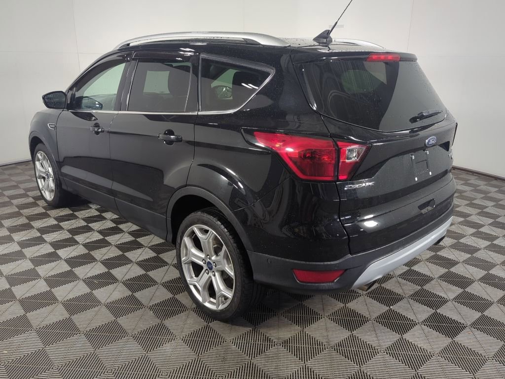 Certified 2019 Ford Escape Titanium image 3