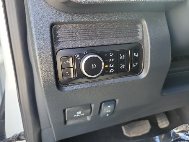 Certified 2025 Ford F250 Platinum AWD/4WD image 28