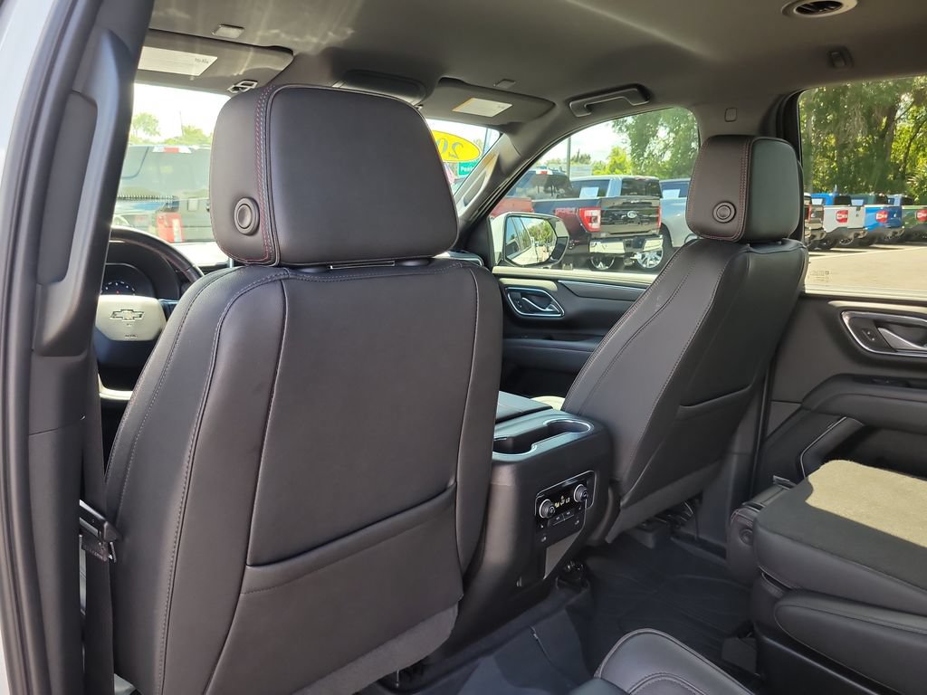 Used 2022 Chevrolet Tahoe RST w/ Luxury Package RWD image 11