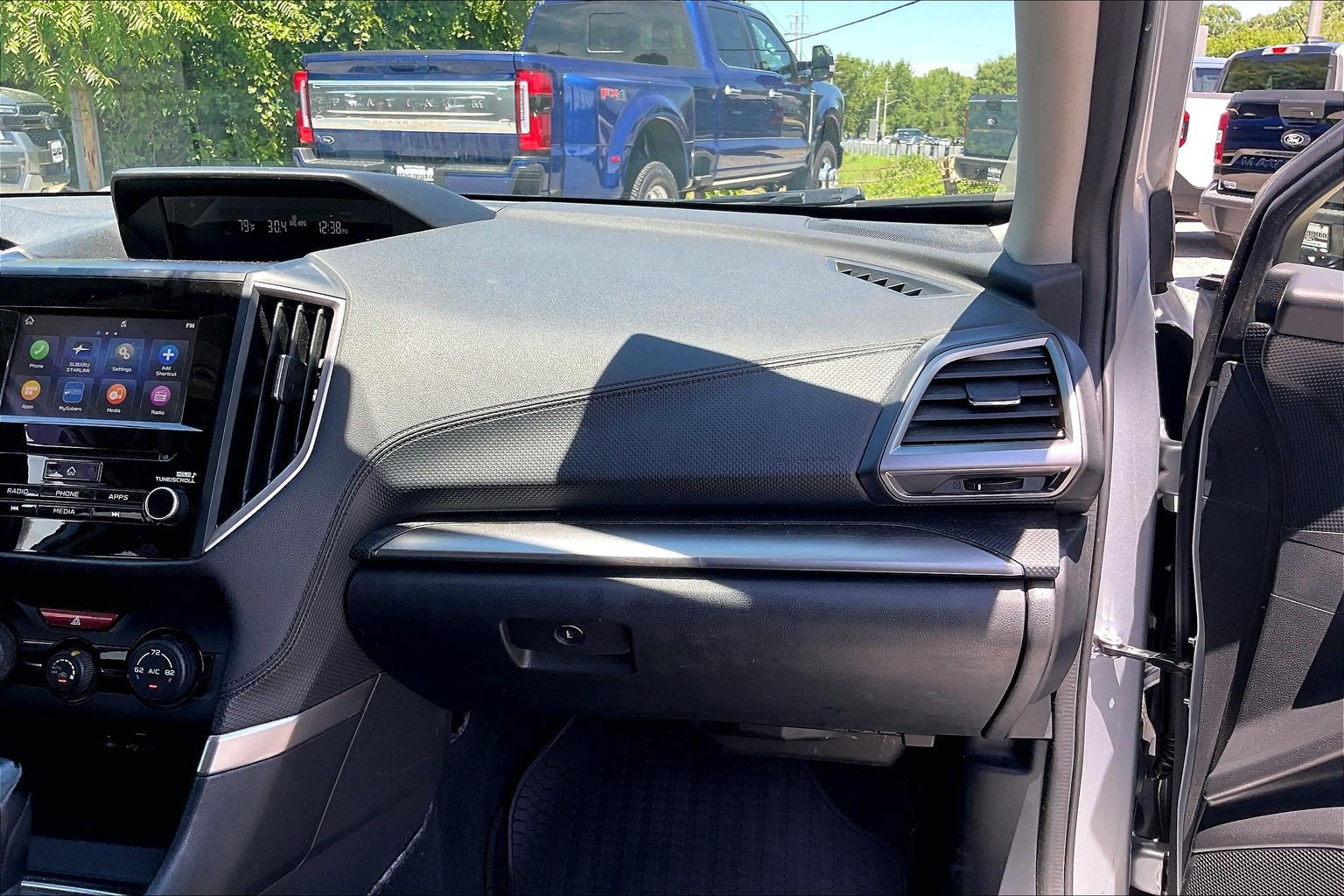 Used 2019 Subaru Forester Premium w/ All-Weather Package AWD/4WD image 15
