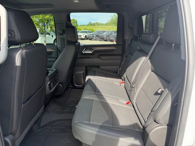 Used 2025 GMC Sierra 3500 Denali w/ Denali Reserve Package AWD/4WD image 12
