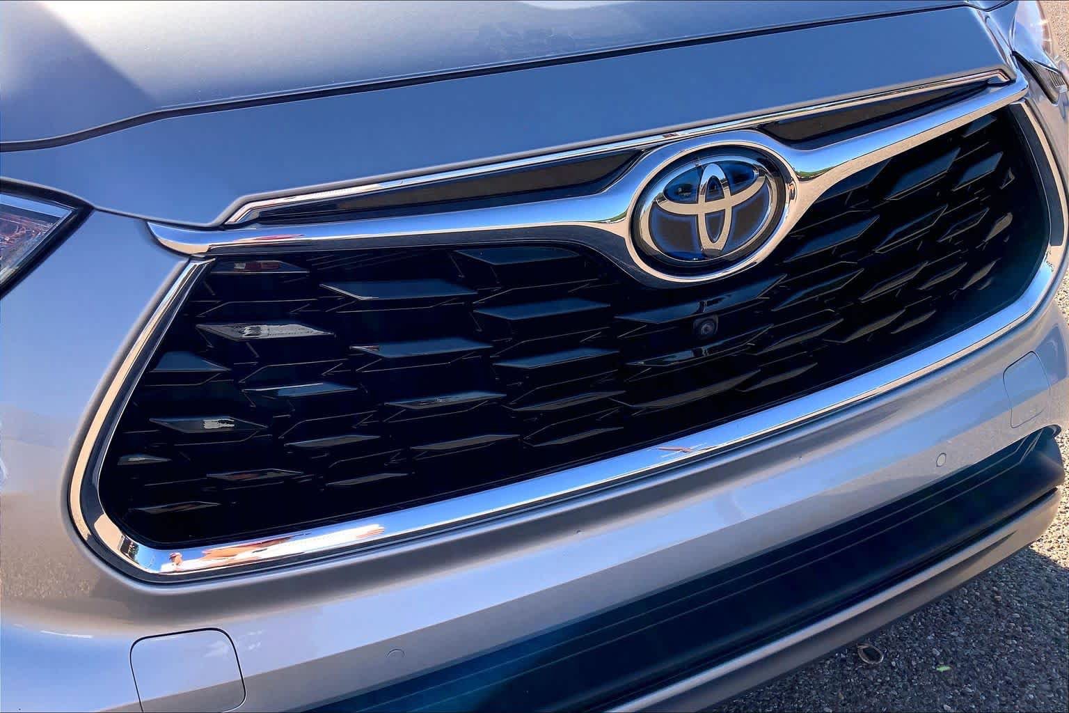 Used 2020 Toyota Highlander Platinum AWD/4WD image 48