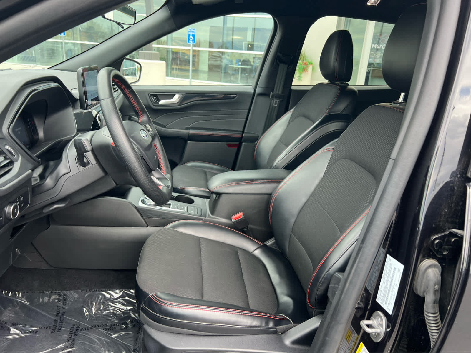Certified 2025 Ford Escape ST-Line Select AWD/4WD image 27
