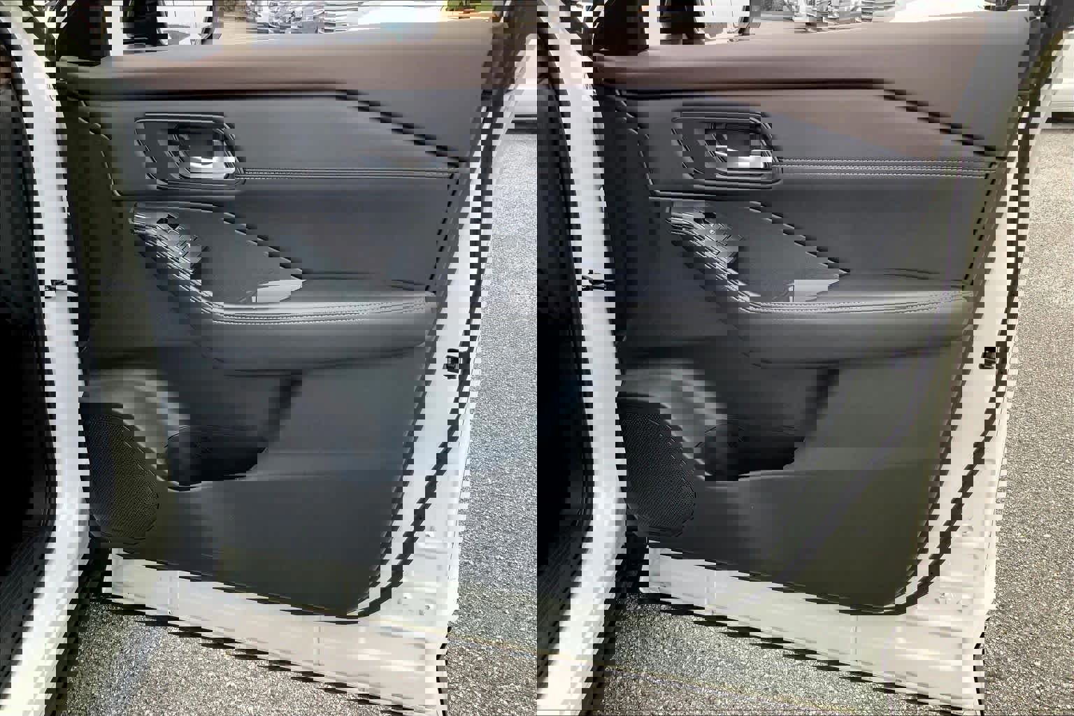 Used 2023 Nissan Rogue SL image 22