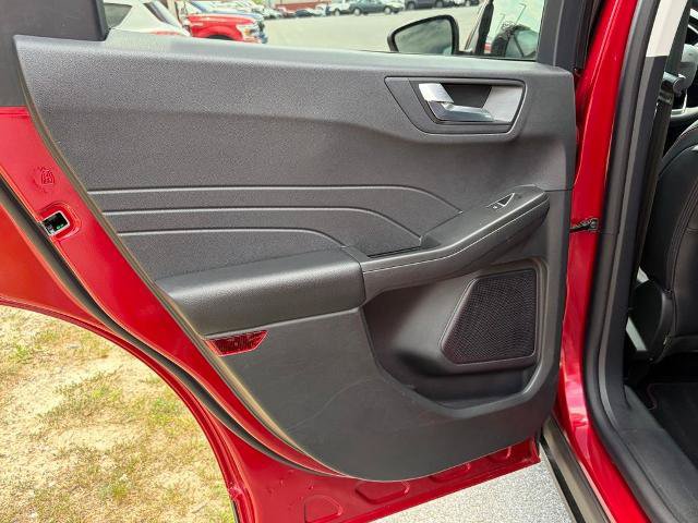 Certified 2022 Ford Escape SEL w/ SEL Stealth AWD Package image 30