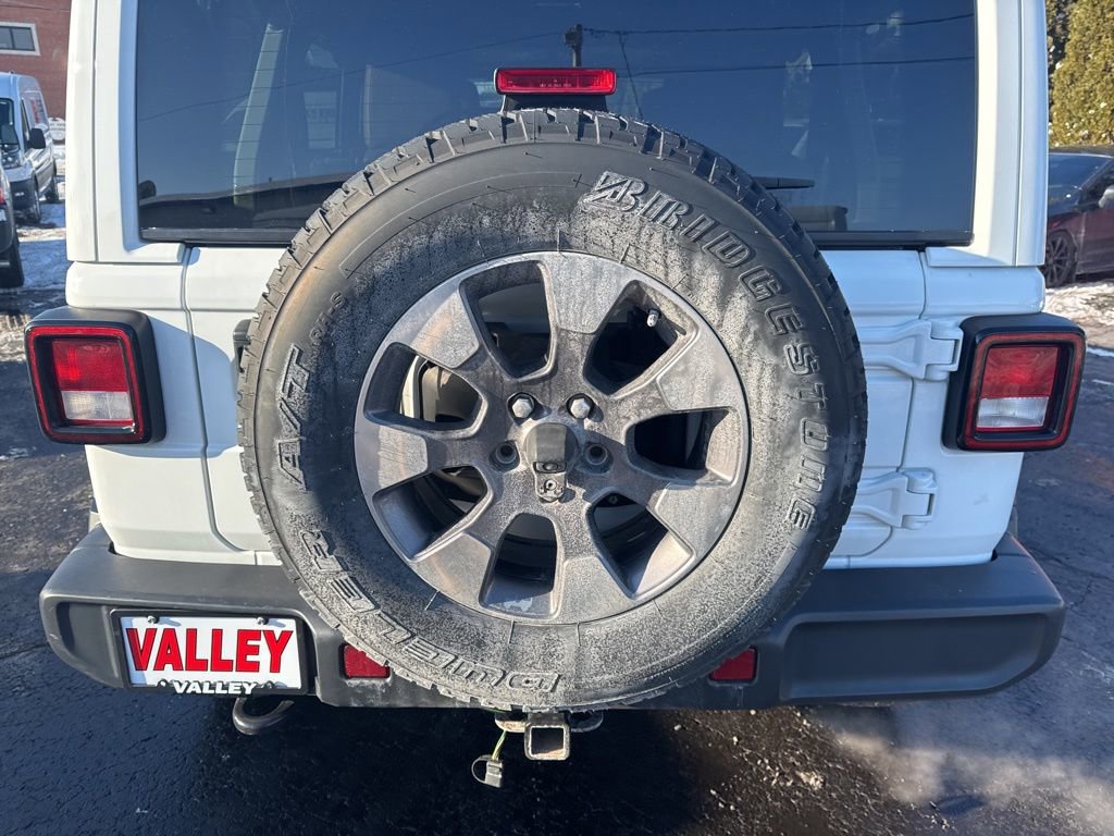 Used 2020 Jeep Wrangler Unlimited Sahara image 43