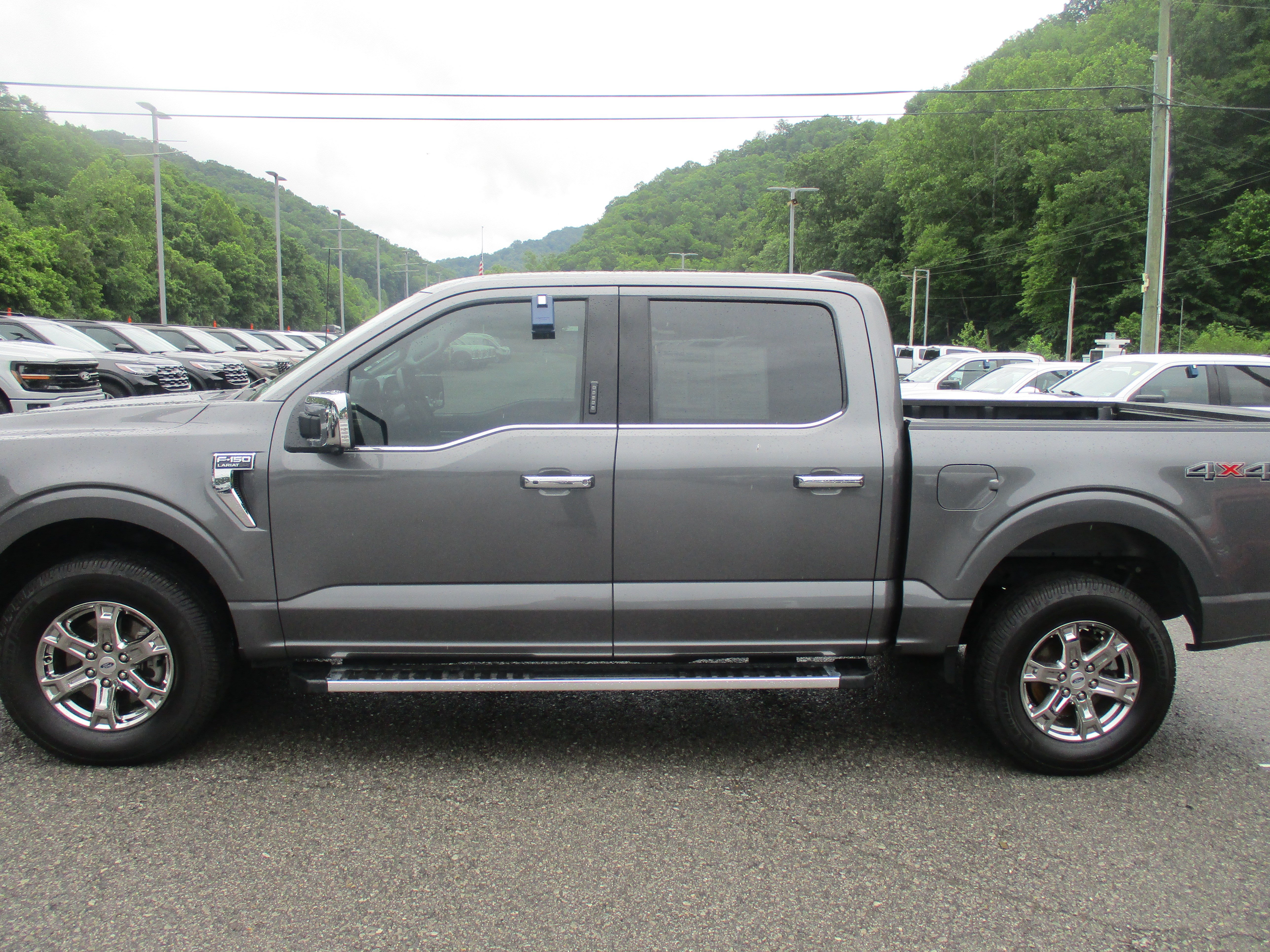 Certified 2023 Ford F150 Lariat w/ Trailer Tow Package AWD/4WD image 7