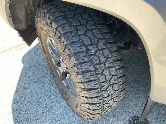 Used 2022 Toyota Tacoma SR5 AWD/4WD image 39