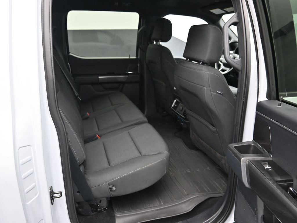 Certified 2022 Ford F150 XLT w/ Equipment Group 302A High image 40