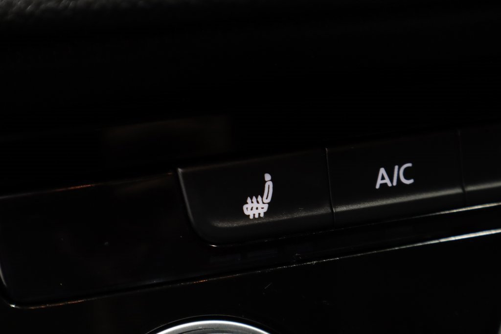 Used 2024 Volkswagen Taos S image 11