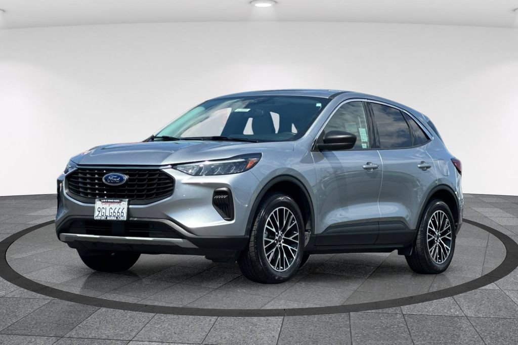 Certified 2023 Ford Escape Active w/ Tech Pack #1 AWD/4WD image 10