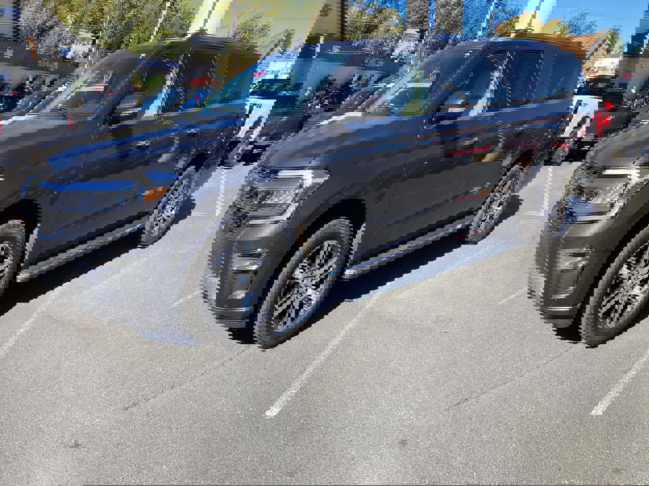 Certified 2022 Ford Expedition Max Limited image 2