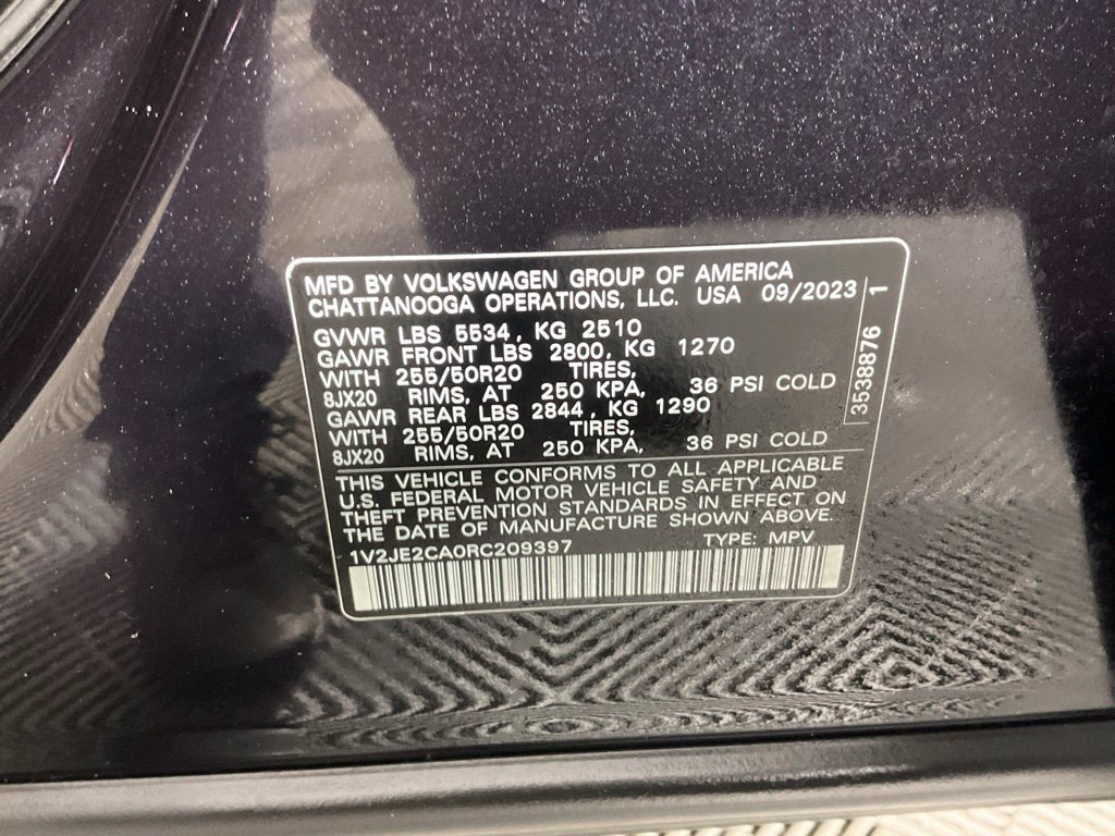 Used 2024 Volkswagen Atlas Cross Sport SE FWD image 26