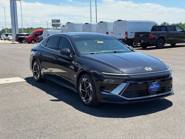 Used 2024 Hyundai Sonata SEL w/ Convenience Package FWD image 3